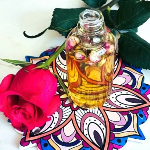 rose and jasmine hydrating oil